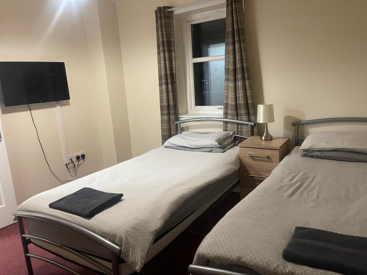Morlich Guesthouse Dingwall Buitenkant foto